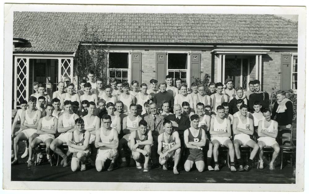 "General group," St. Andrew's Trophy Race, Auckland, 1949