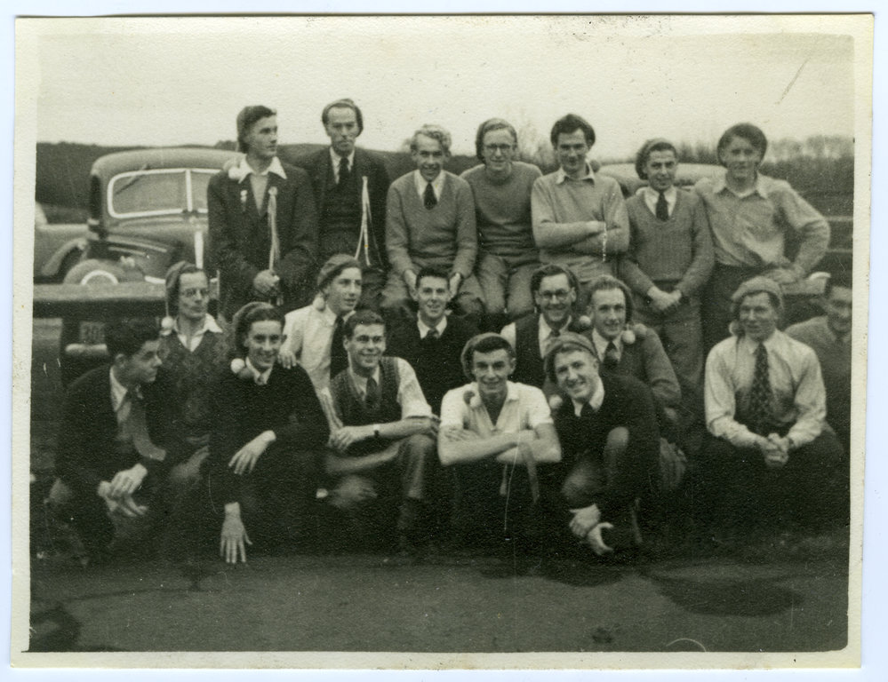 "En route! Huntly," Presbyterian Harrier Club - Wellington