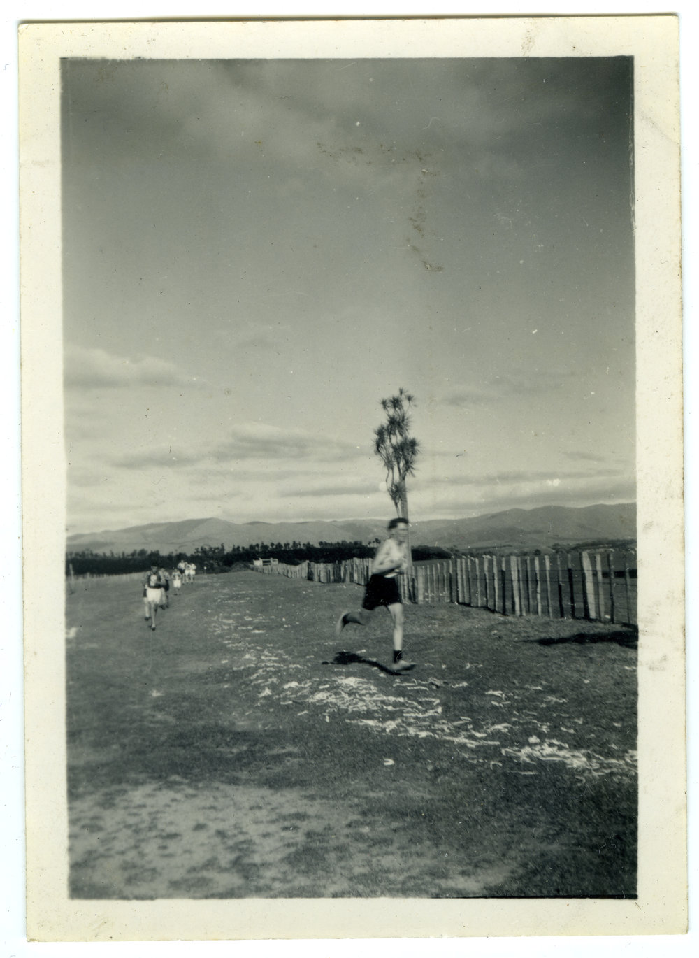 "Norm Gosling at the National Champs, Awapuni, 1950," Presbyterian Harrier Club, Wellington 