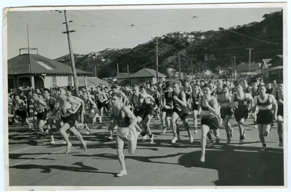 "Vosseler Shield, Senior start, 1950," Presbyterian Harrier Club - Wellington