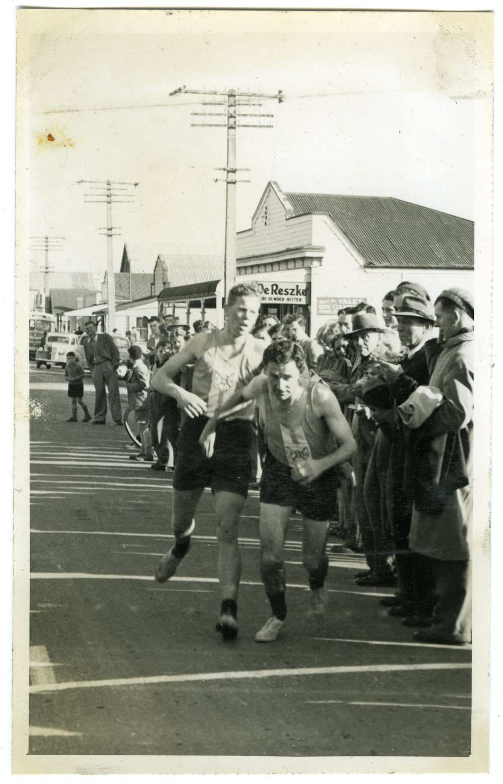 "Over to you, Hugh!" 1951, Presbyterian Harrier Club - Wellington