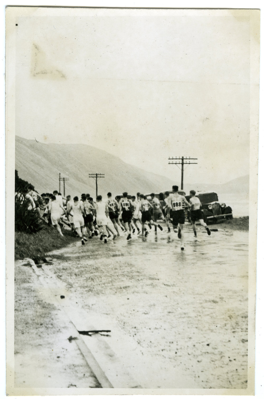 "The start! Beautiful Wellington weather!" St. Andrew's Trophy Race, 1951- Presbyterian Harrier Club - wellington 