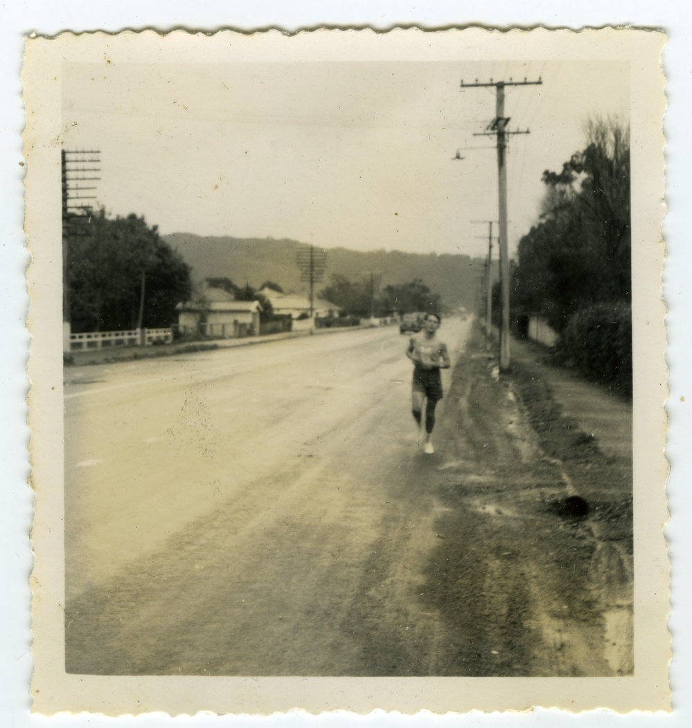 "Come on Norm, Not far now!" Presbyterian Harrier Club - Wellington
