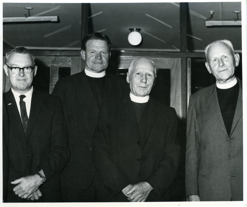Conferring of status of honorary minister