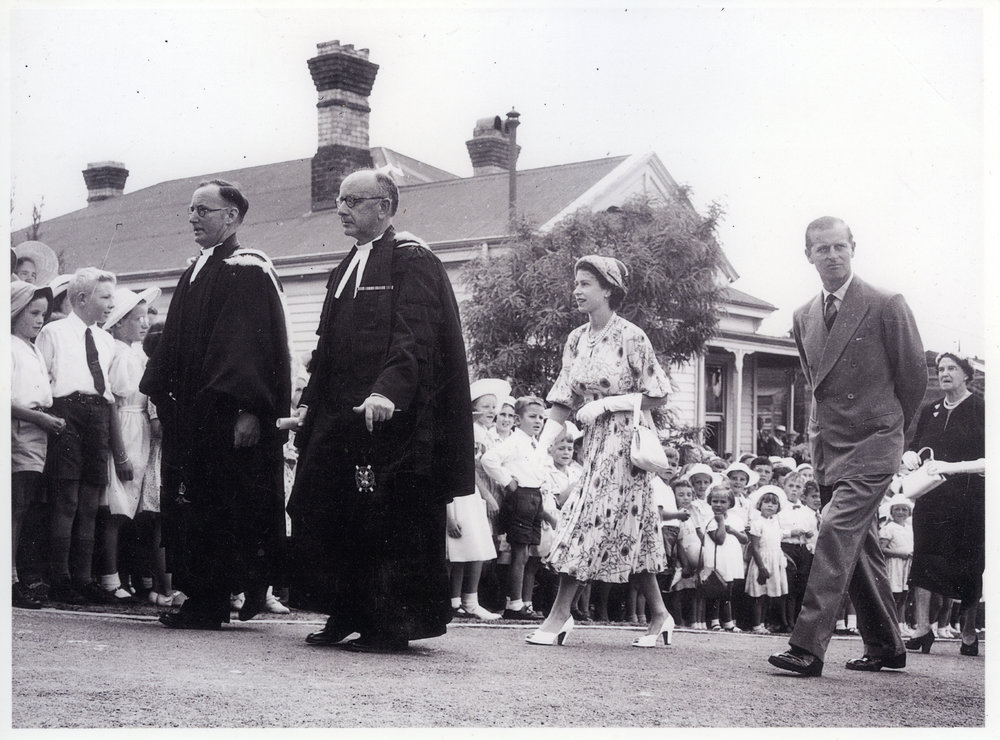 Visit of the Queen to St. Johns, Rotorua