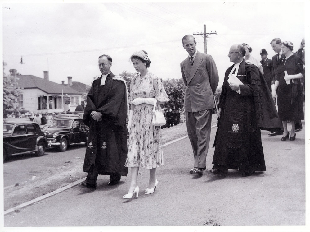 Visit of the Queen to St. Johns, Rotorua