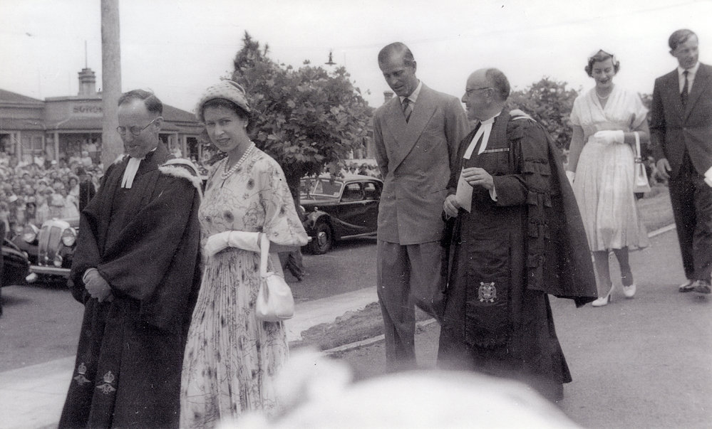 Visit of the Queen to St. Johns Rotorua.