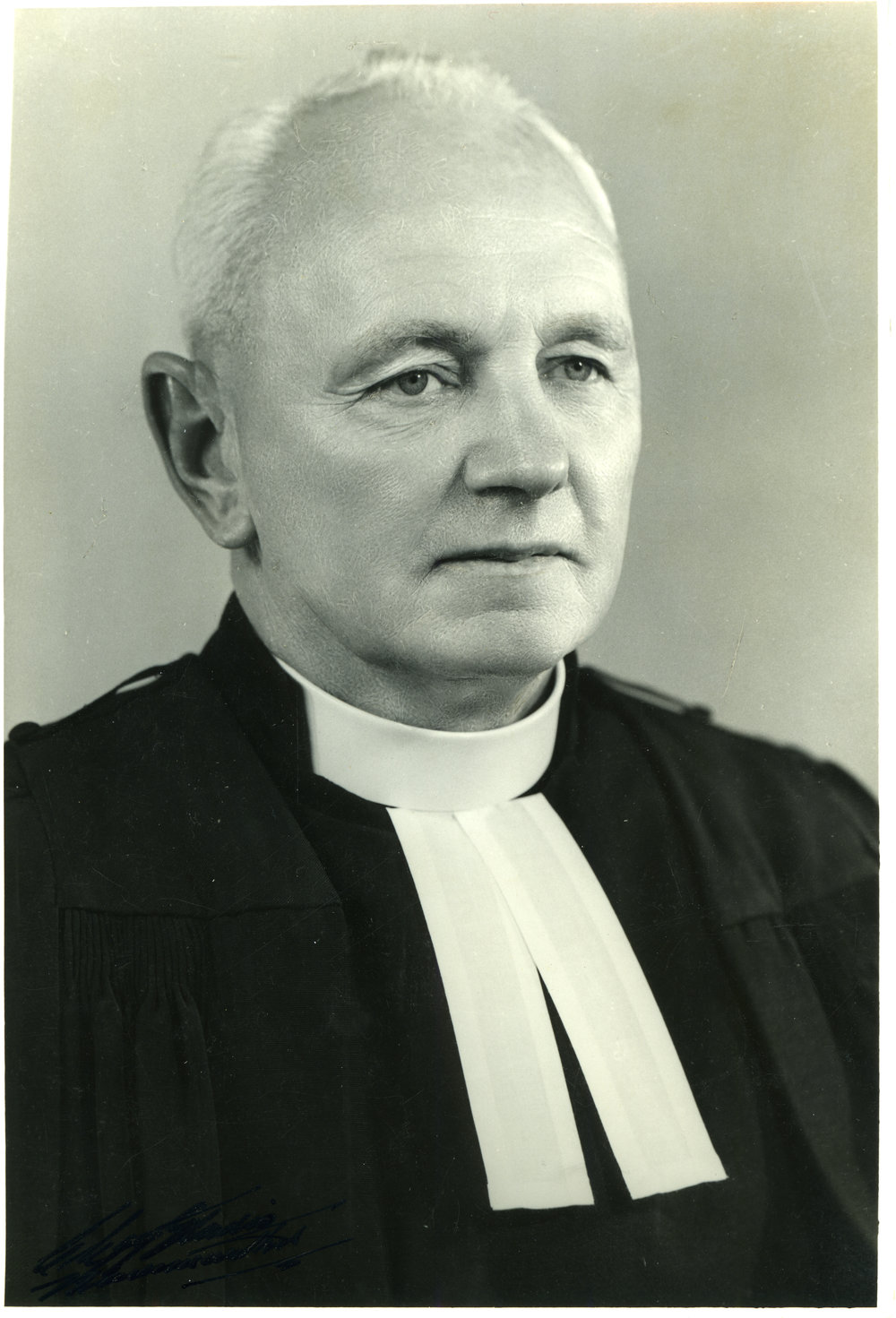 Rev.RG McDowall.