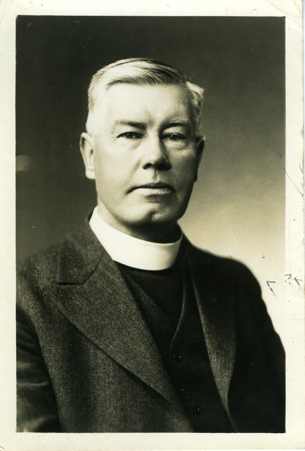 Dr.EN Merrington.