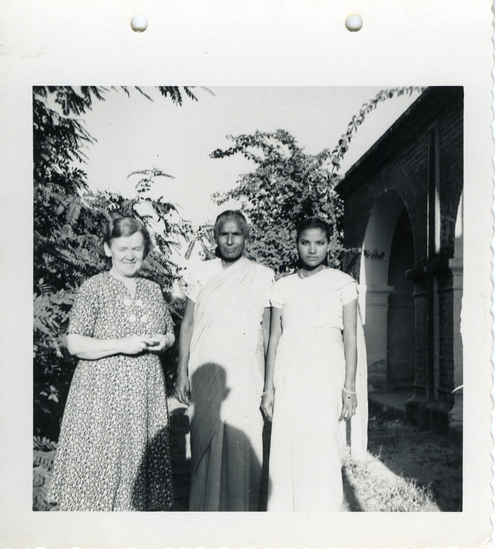 Miss V.Sutherland &amp; Indian Teachers.