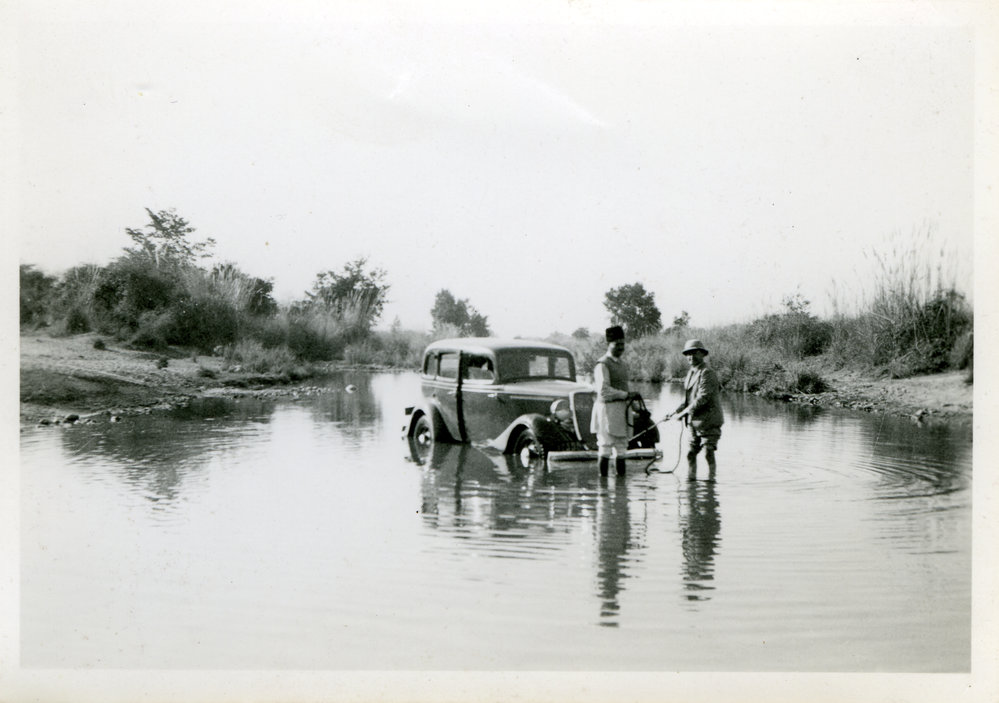 Car Stalled In A Ford.