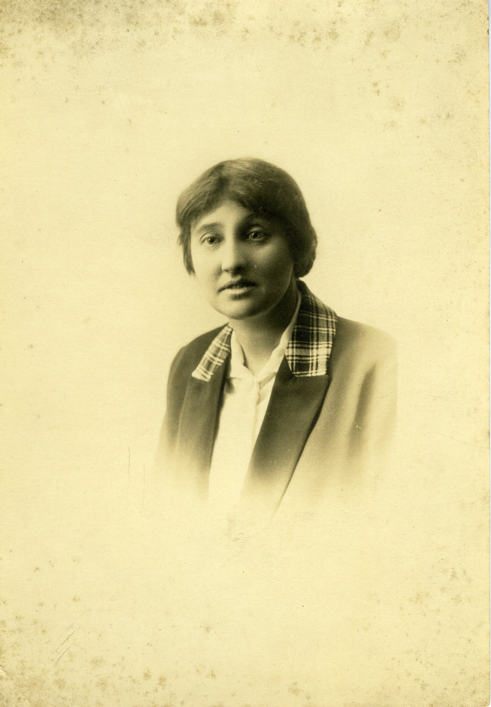 Sr Nellie Ravn.