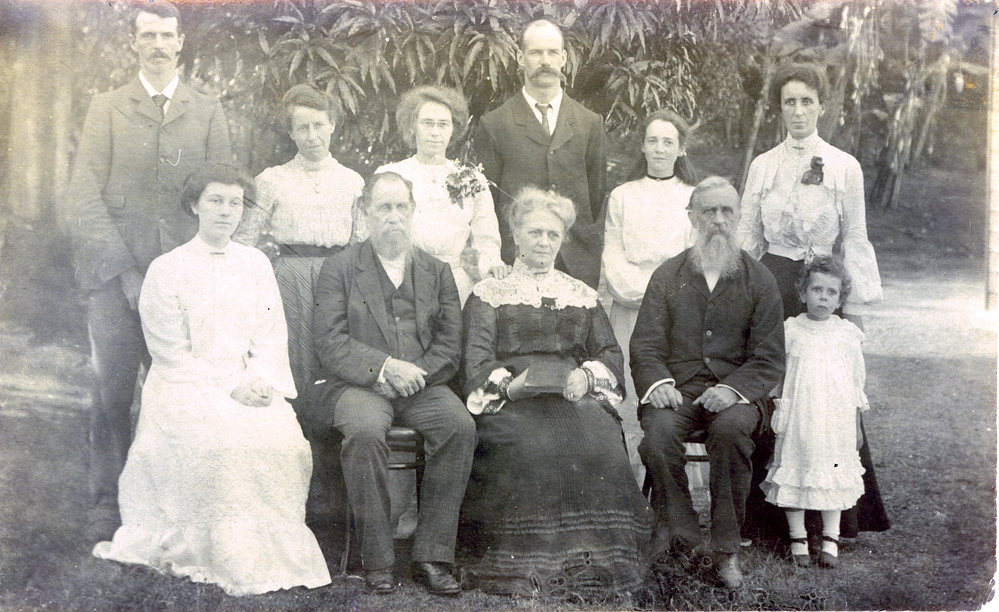 NZ missionaries at Nguna Synod, 1904