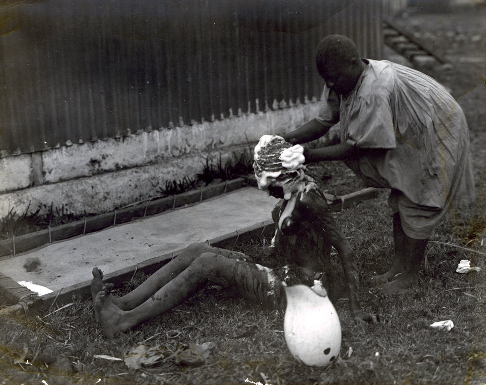Washing a patient before admission to hospital