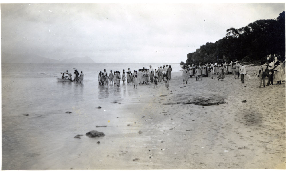 Emau beach scene