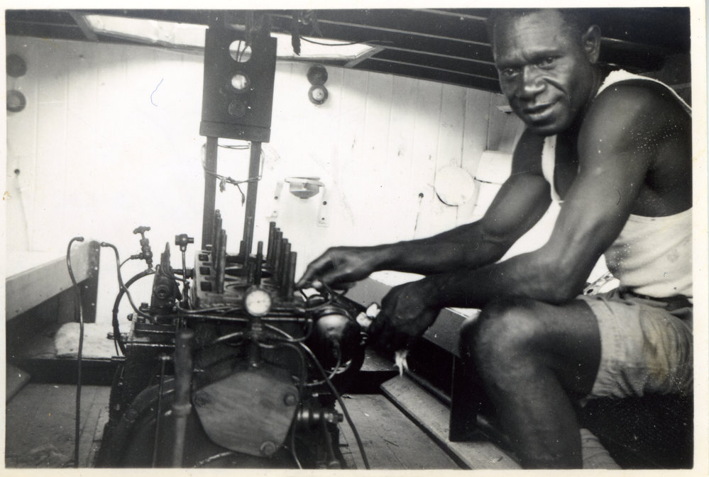 Overhauling the Dove's engine