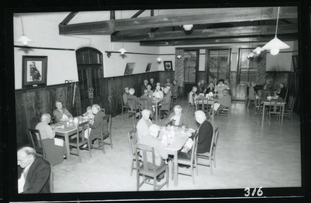 Dining at Ross Home