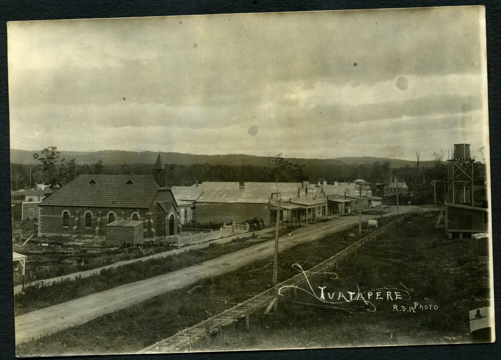 Tuatapere church and township