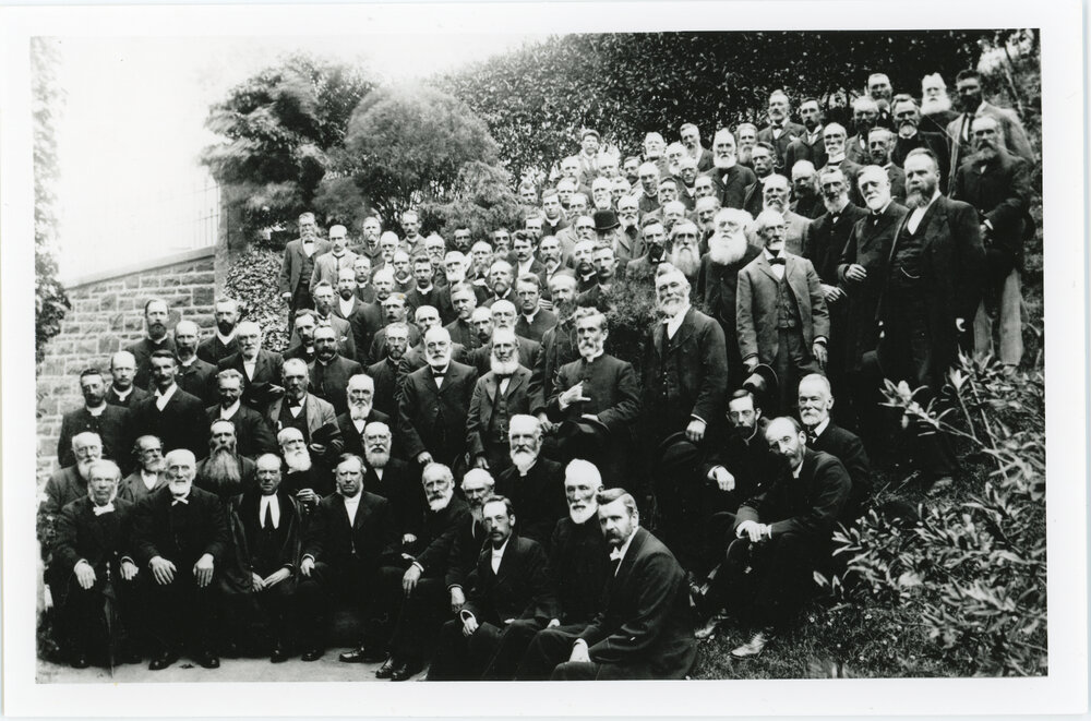 Members of the last General Assembly of the northern Church