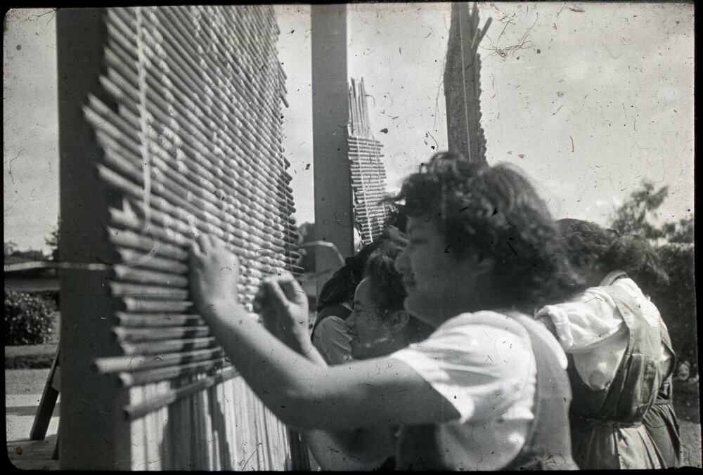 Turakina Students Weaving Tukutuku Panels
