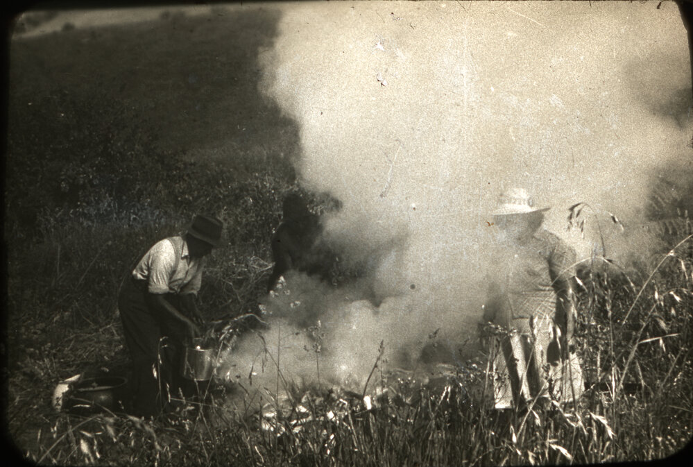 Making Steam for the Hāngī