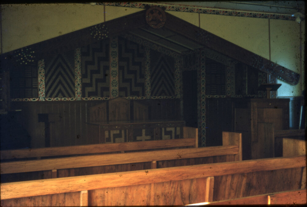 Nūhaka Church, Interior