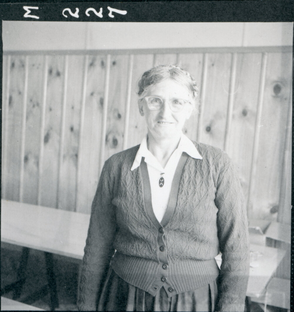 Sr M. H. Lowery