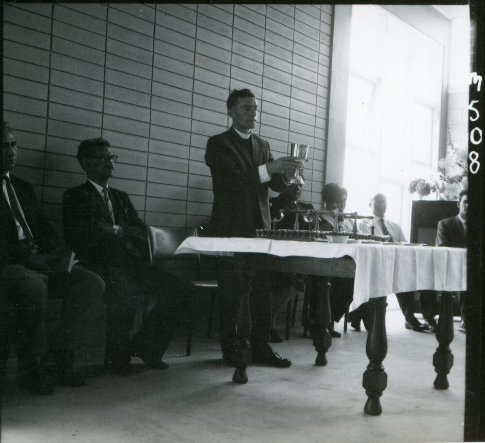 Service in Māori Synod Building