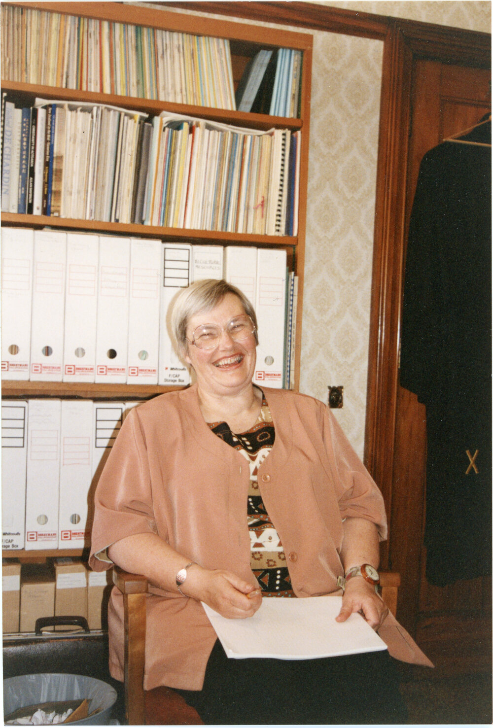 Mrs. Elaine Wooliscroft