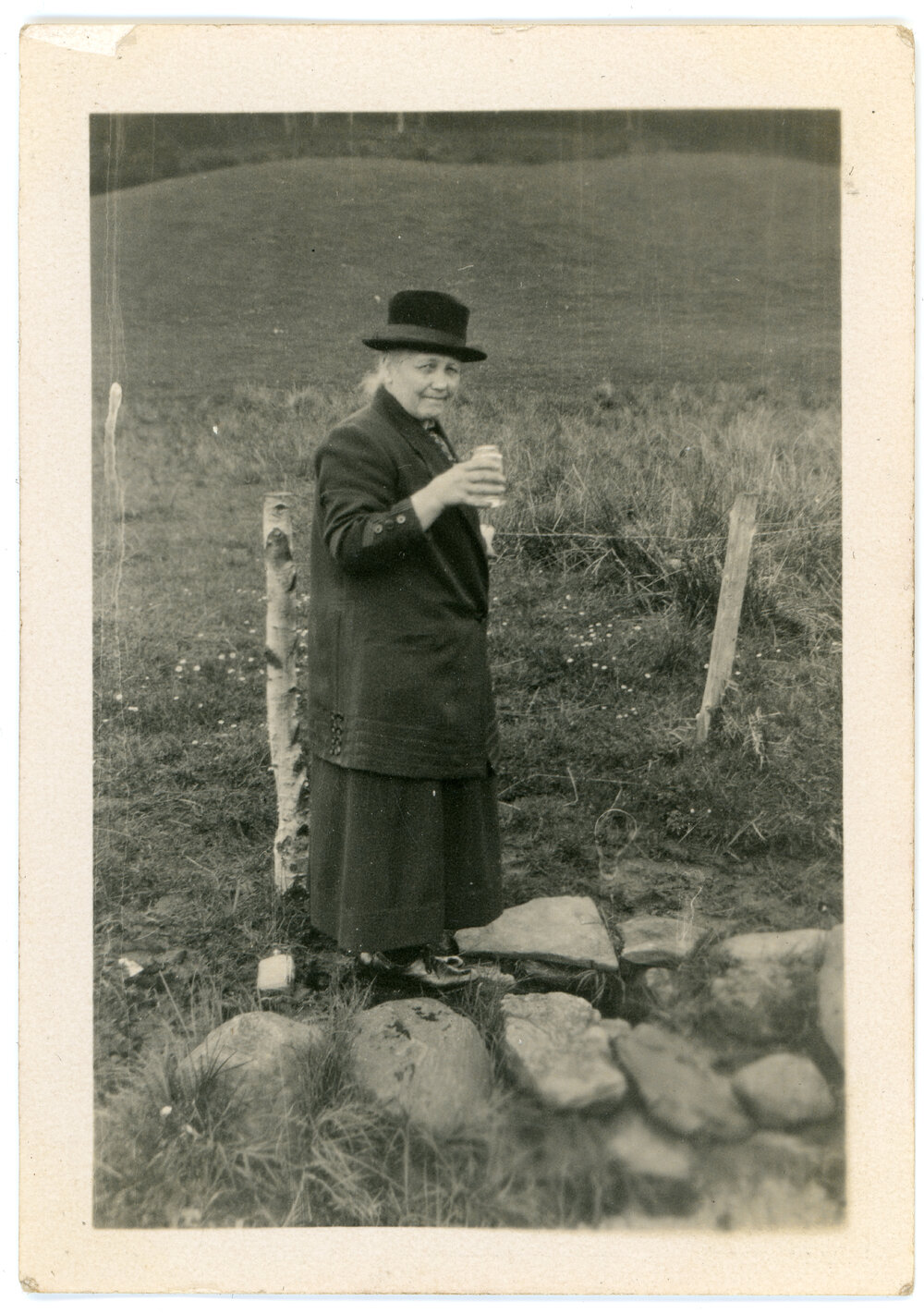 Auntie Maggie At The Aberdeen Well