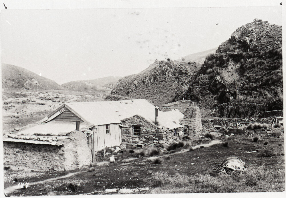 Stone and Timber Cottage, Otago Gold Mines