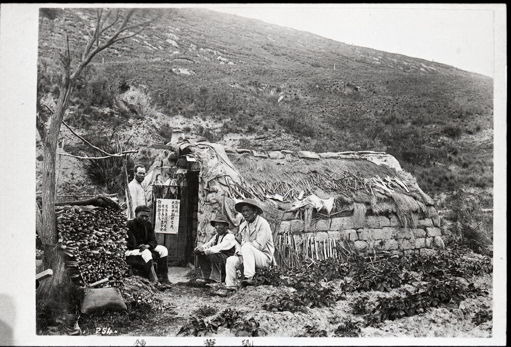 Don Takes a Bible Message To Three Chinese Miners, Tuapeka River
