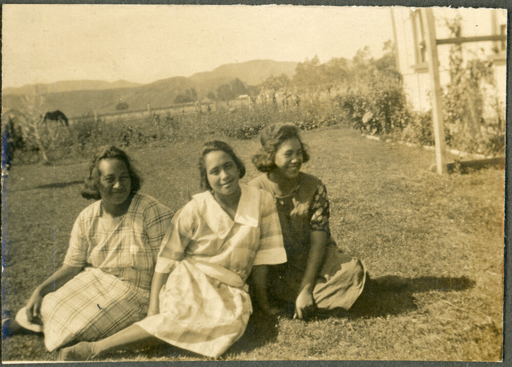 3 Unknown Māori Women At Nuhaka