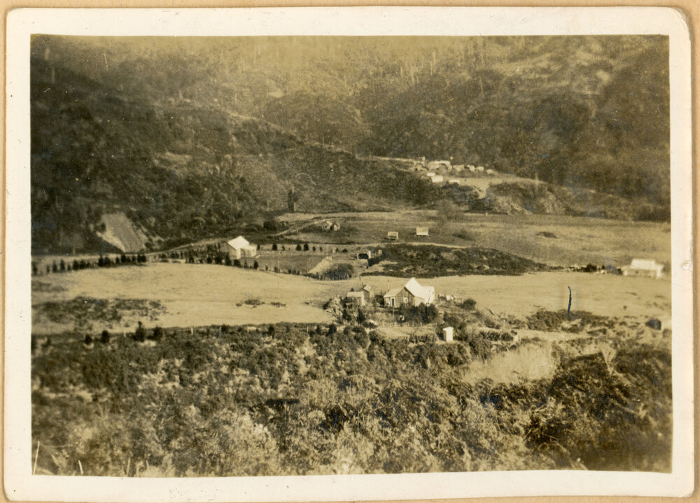 Mission House &amp; School, Maungapohatu