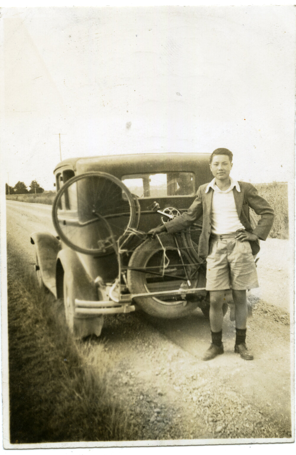 Edward Ng with King Brothers Car