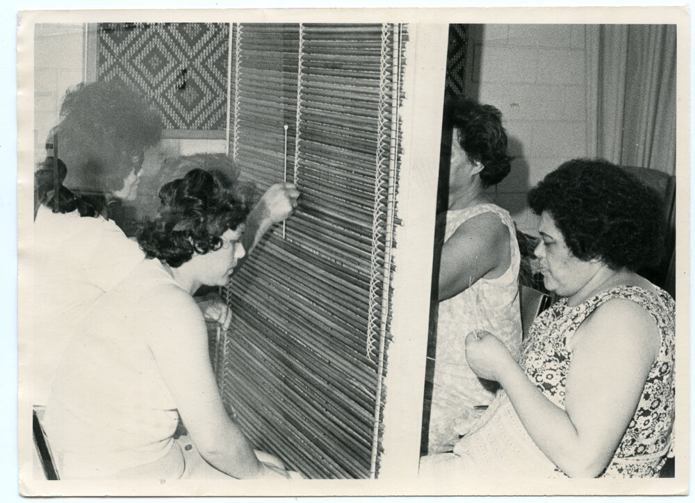 Weaving the tuku