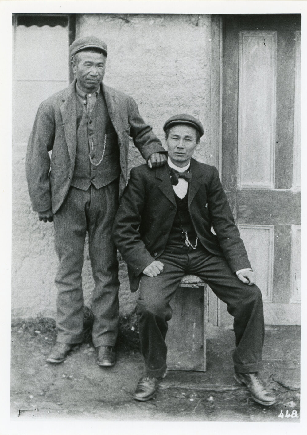 Jim Shan and unidentified man