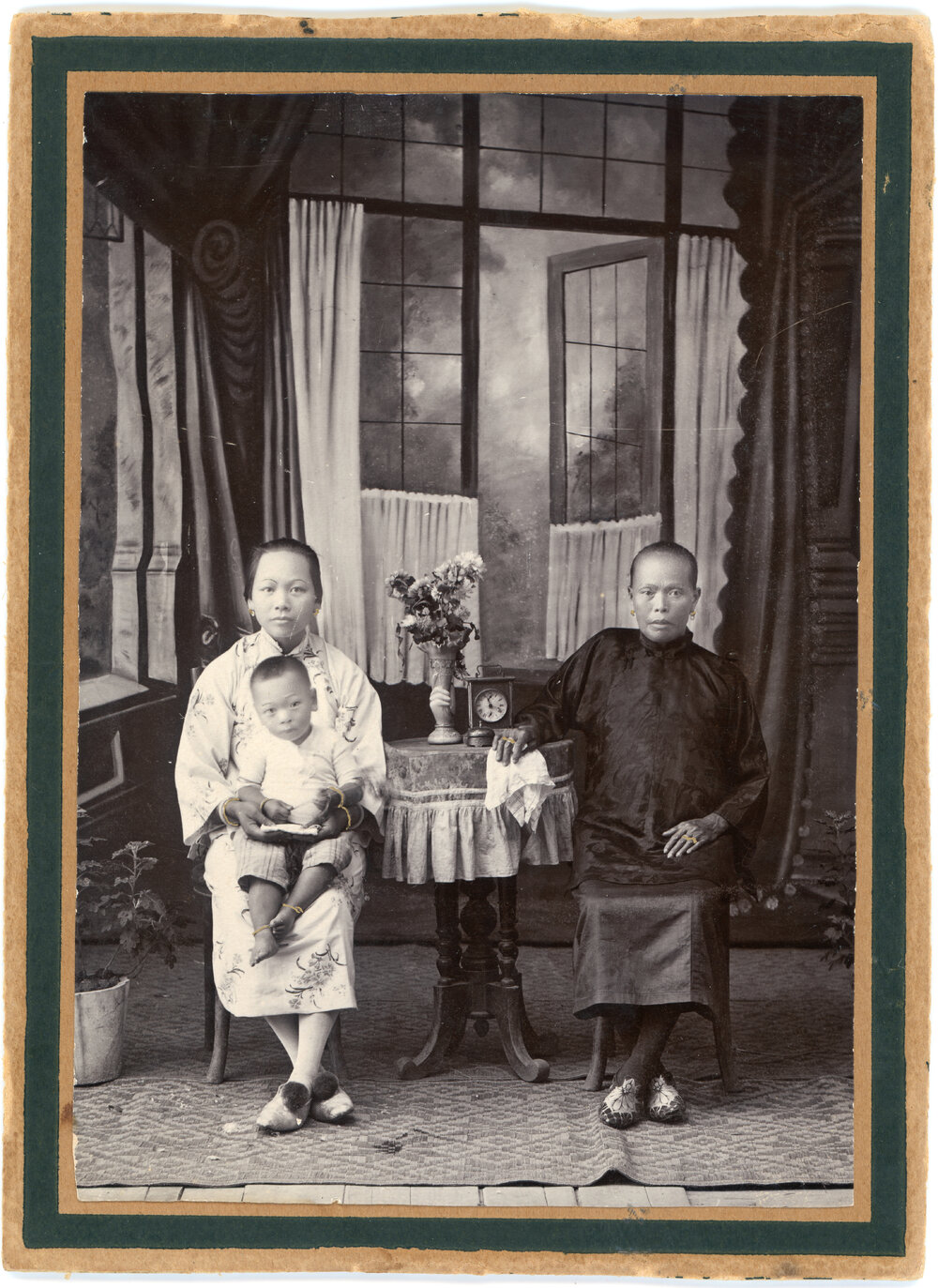 Unknown Chinese Family 1927