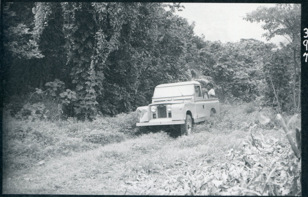 Landrover at Vaemali