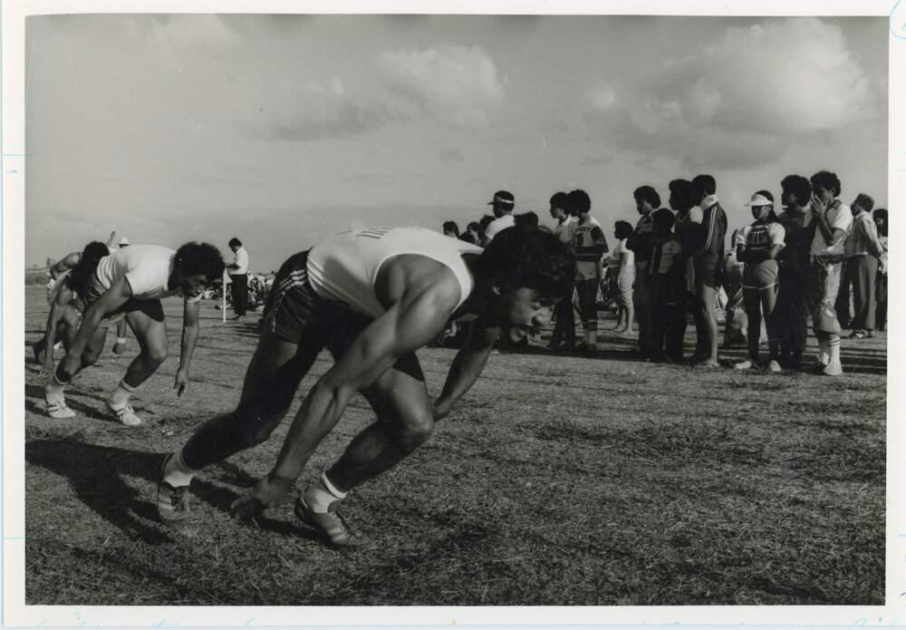 Capturing the start of a race 