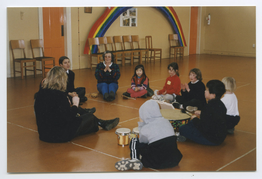 Roslyn Church children's music class
