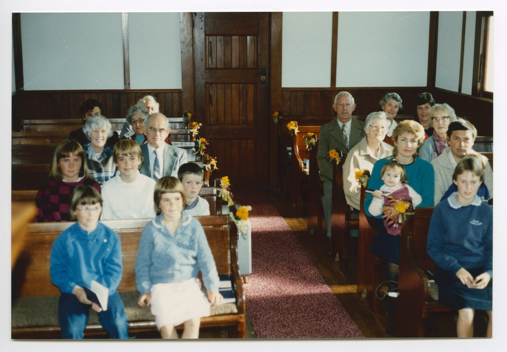 Luggate congregation