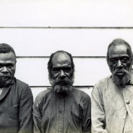 Three old chiefs, Nguna