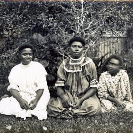 Three Ni-Vanuatu Girls, Nguna