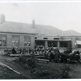 Unveiling of cottage foundation stones, Glendining Home