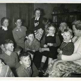 Story time at Marama Children's Home, Glendining Home