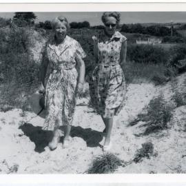 Sister Helen Dewar and Mrs. J. Duckworth, at the beach with Glendining Home, 1961
