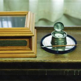 Union inkwell and pen 