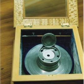 Union inkwell and pen