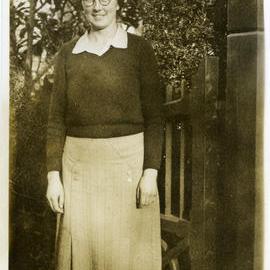 Miss Lorraine Saunders